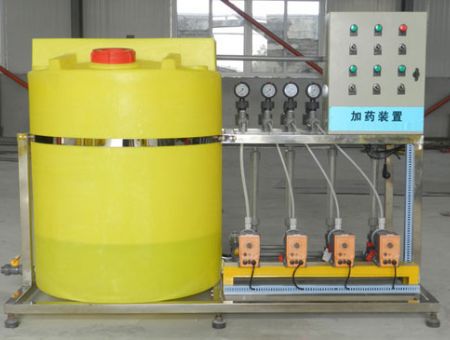 點(diǎn)擊查看詳細(xì)信息<br>標(biāo)題：加藥裝置 閱讀次數(shù)：4150