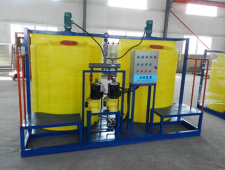 點(diǎn)擊查看詳細(xì)信息<br>標(biāo)題：加藥裝置 閱讀次數(shù)：4503