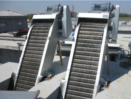 點擊查看詳細信息<br>標題：機械格柵除污機 閱讀次數：2916