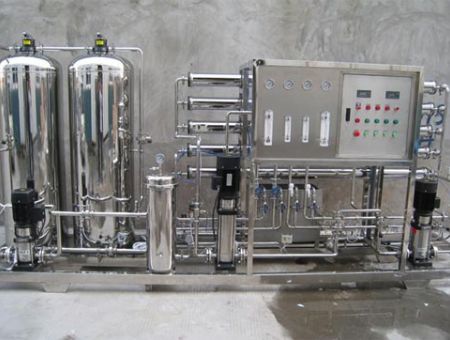 點擊查看詳細信息<br>標題：反滲透設備 閱讀次數(shù)：3415